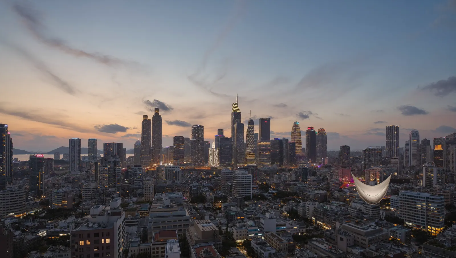 Gedung pencakar langit Jakarta saat senja sebagai pusat finansial Indonesia